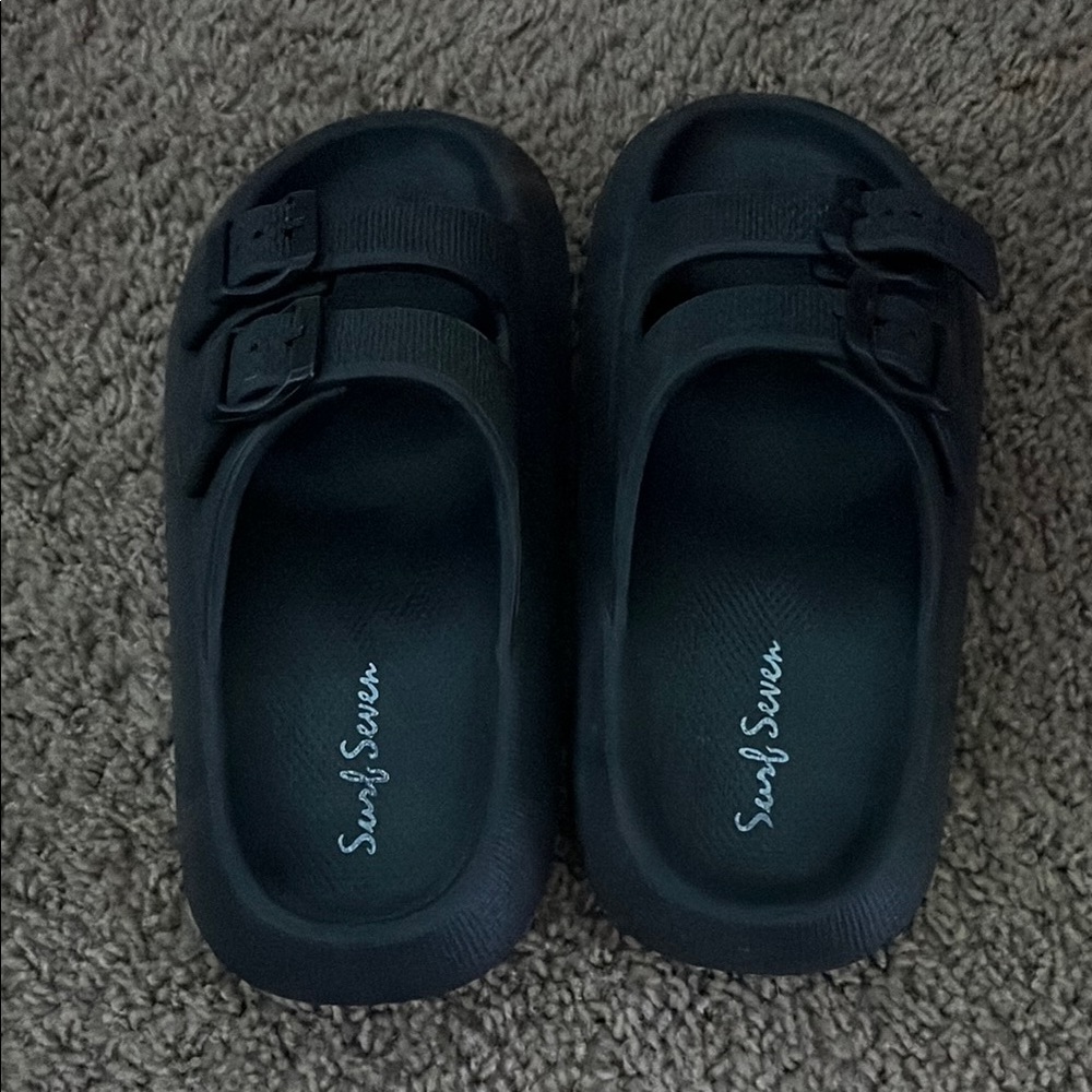 Surf Seven Black Buckle Shoes
